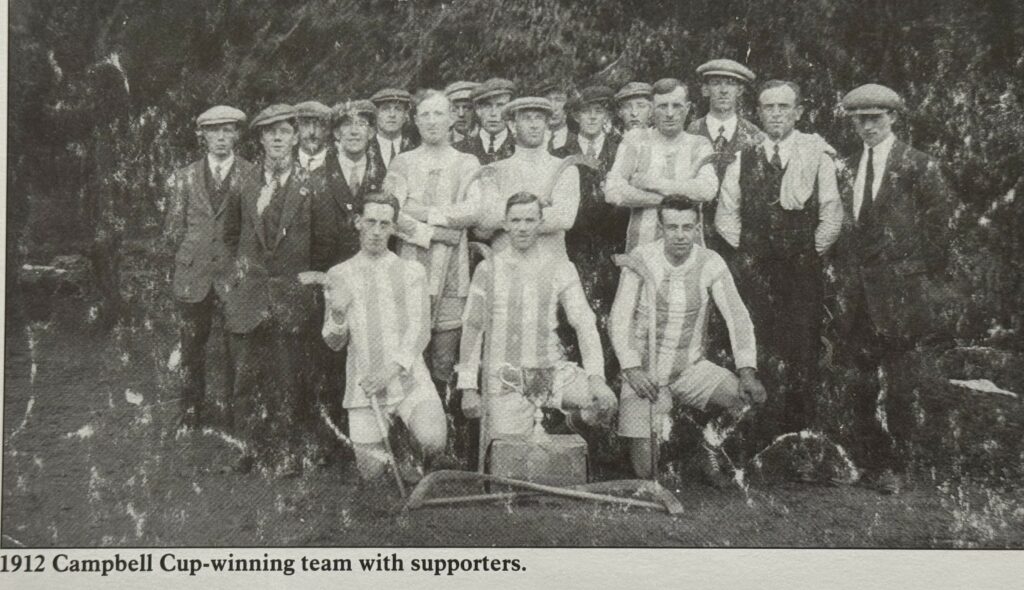 Black and white image of the 1912 Fort William Campbell Cup winning team